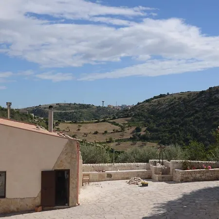 Vivere Gli Iblei - Maison En Plain Air Lodge